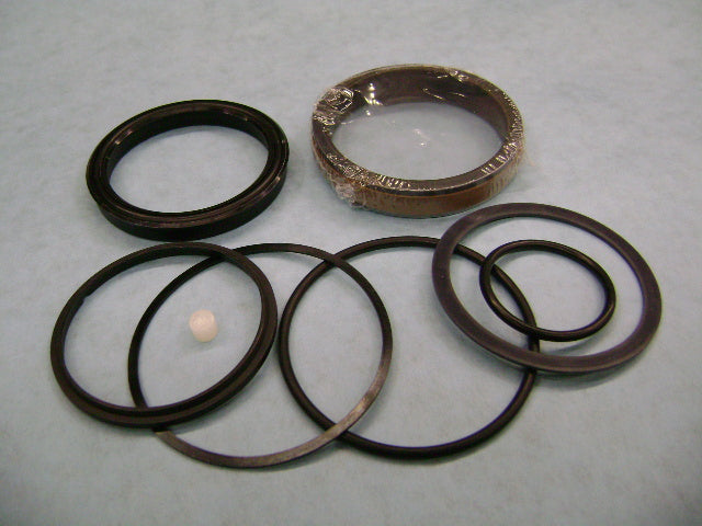 Parts - Seal Kit 33200 | Weight: 2 lbs | Dimensions: 40 X 82 X 82MM | Brand: SCHWING