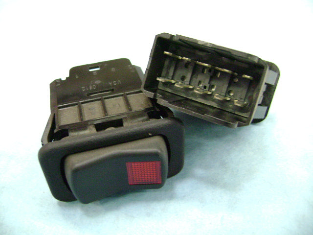 Oper - Rocker Switch On/Off/On(Mom) | Weight: 2 lbs | Dimensions: 25X45X55MM | Brand: SCHWING